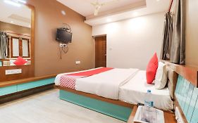Oyo 26781 Hotel Raghupati
